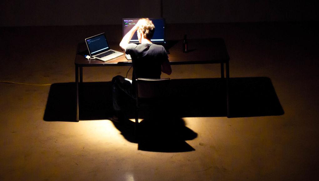 Hacker_1036106447_8121407_1020x581