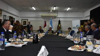 WhatsApp-Image-2024-05-27-at-17.10.33-320x180