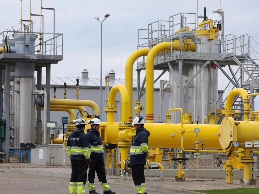 trabajadores_del_gas.jpg_675828847-1024x768