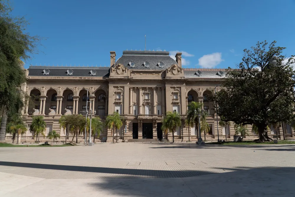 casa gris