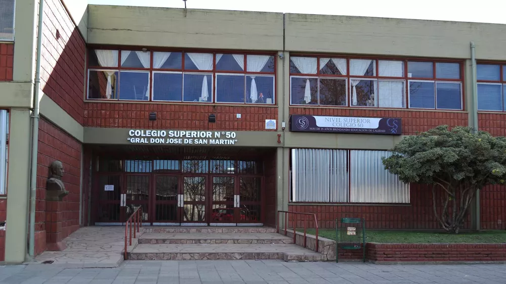 col sup 50