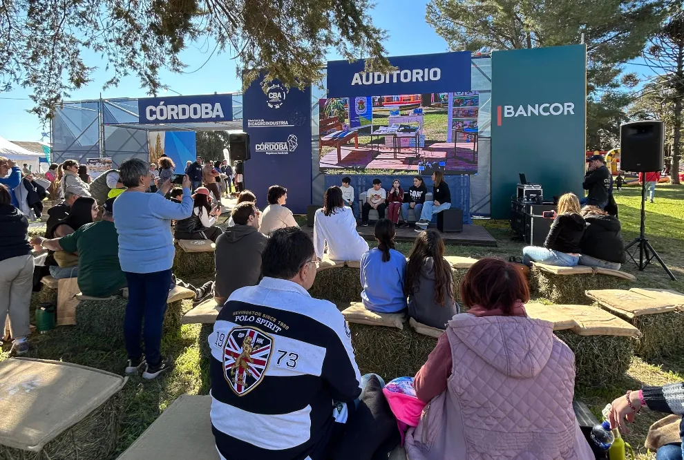 b67285f7-075d-4d9e-bbeb-f17e99d4e5f0