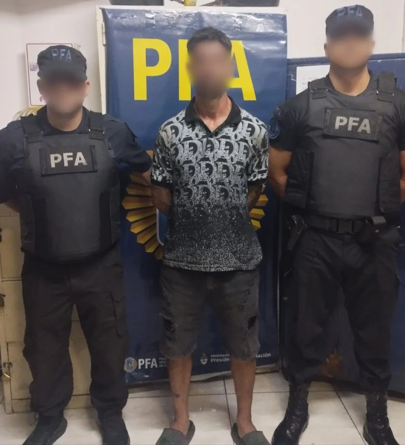 1_detuvimos_a_10_personas_con_drogas_y_armas_en_santa_fe