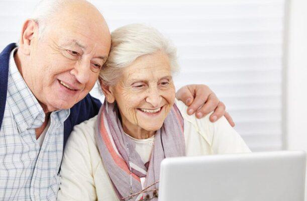 plan-mi-compu-jubilados-2021-880x576-1-611x400