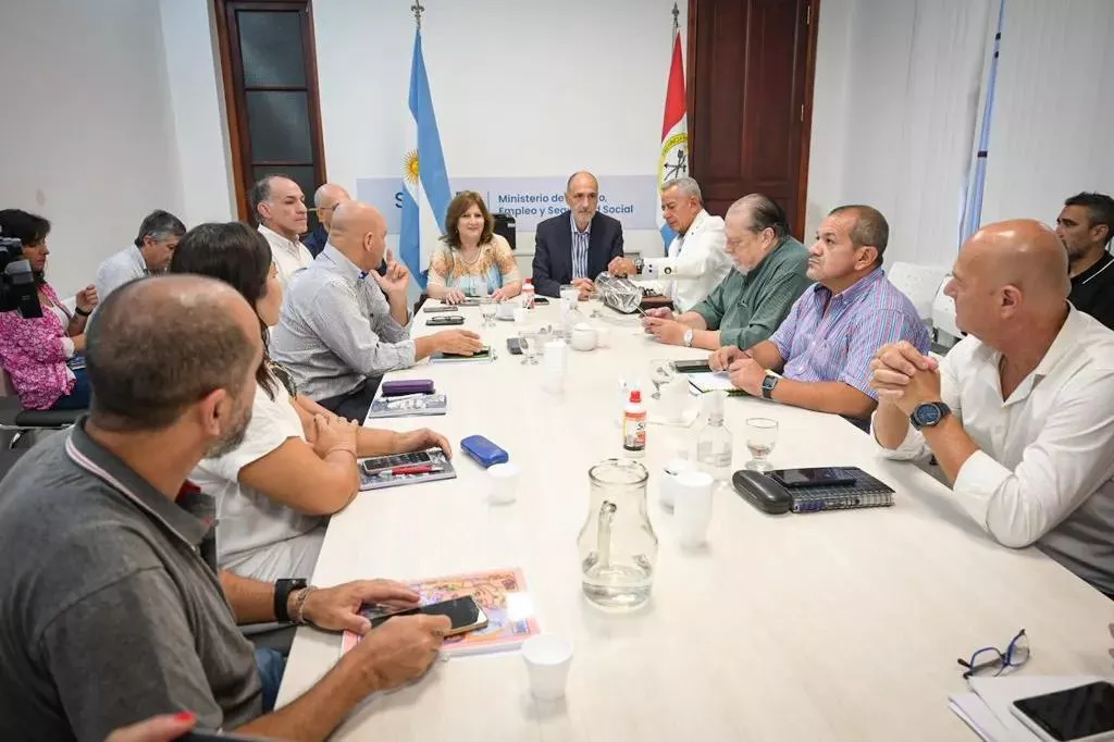 reunión paritaria nv