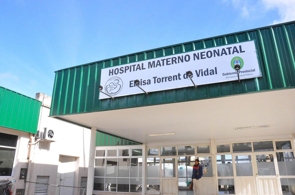 Hospital-Materno-Neonatal-Eloisa-Torrent-de-Corrientes-scaled